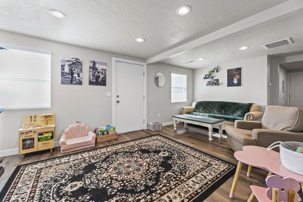 BLDG ASS'N SUB - Residential