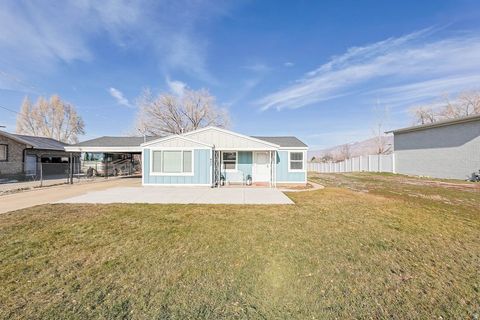 Photo of 453 E 400 N, Tooele, UT 84074 (MLS # 2131544)