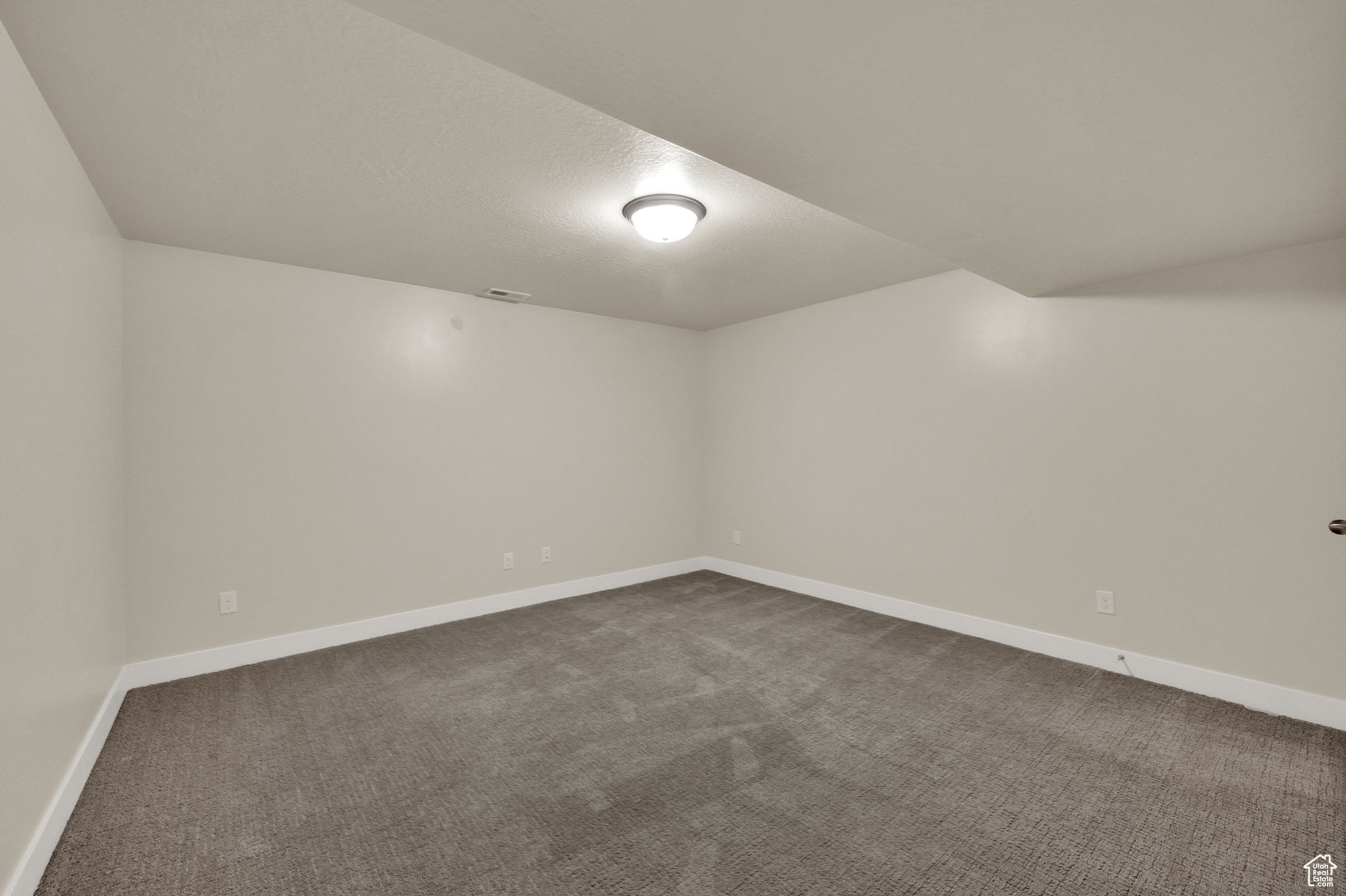 LAKE FRONT - Residential