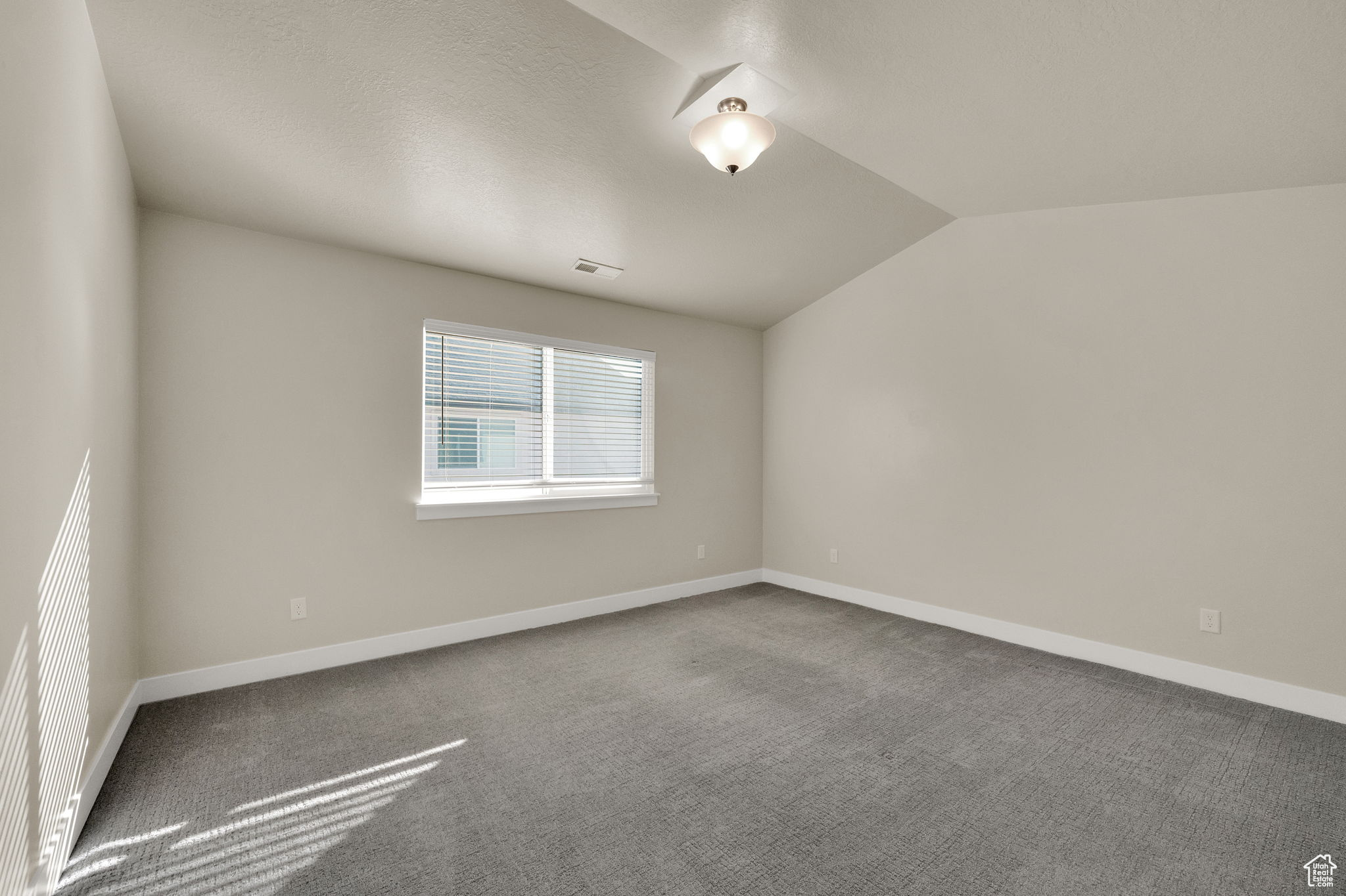 LAKE FRONT - Residential