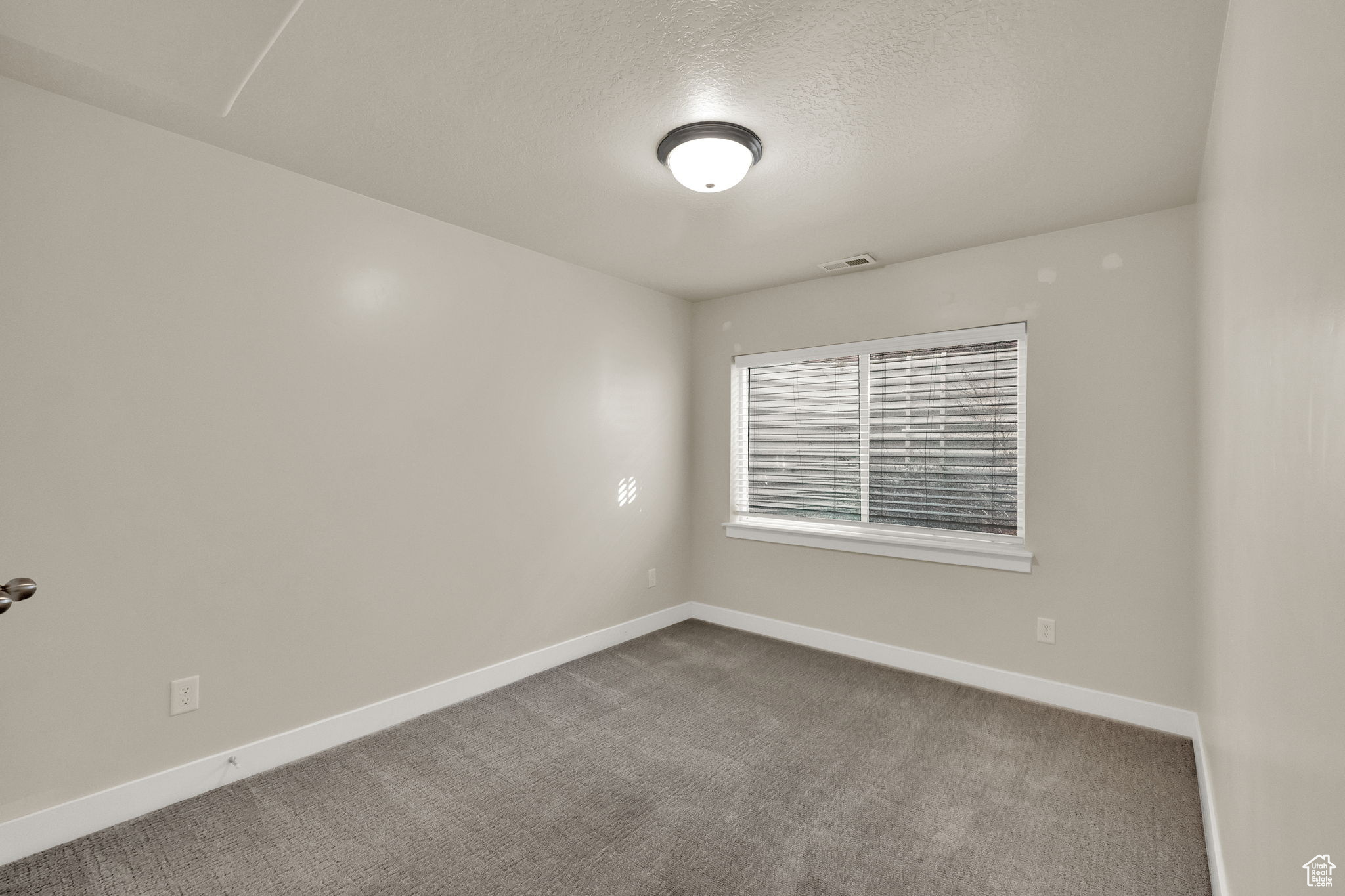 LAKE FRONT - Residential