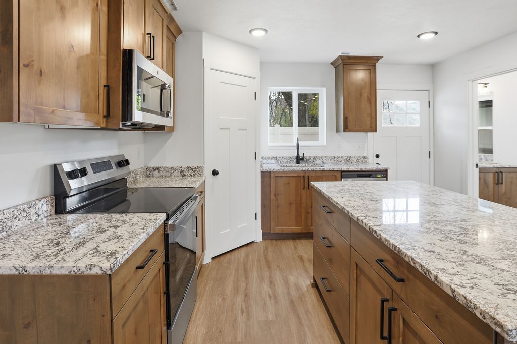 Photo of 1720 E MAIN ST #404, Tremonton, UT 84337 (MLS # 2131715)