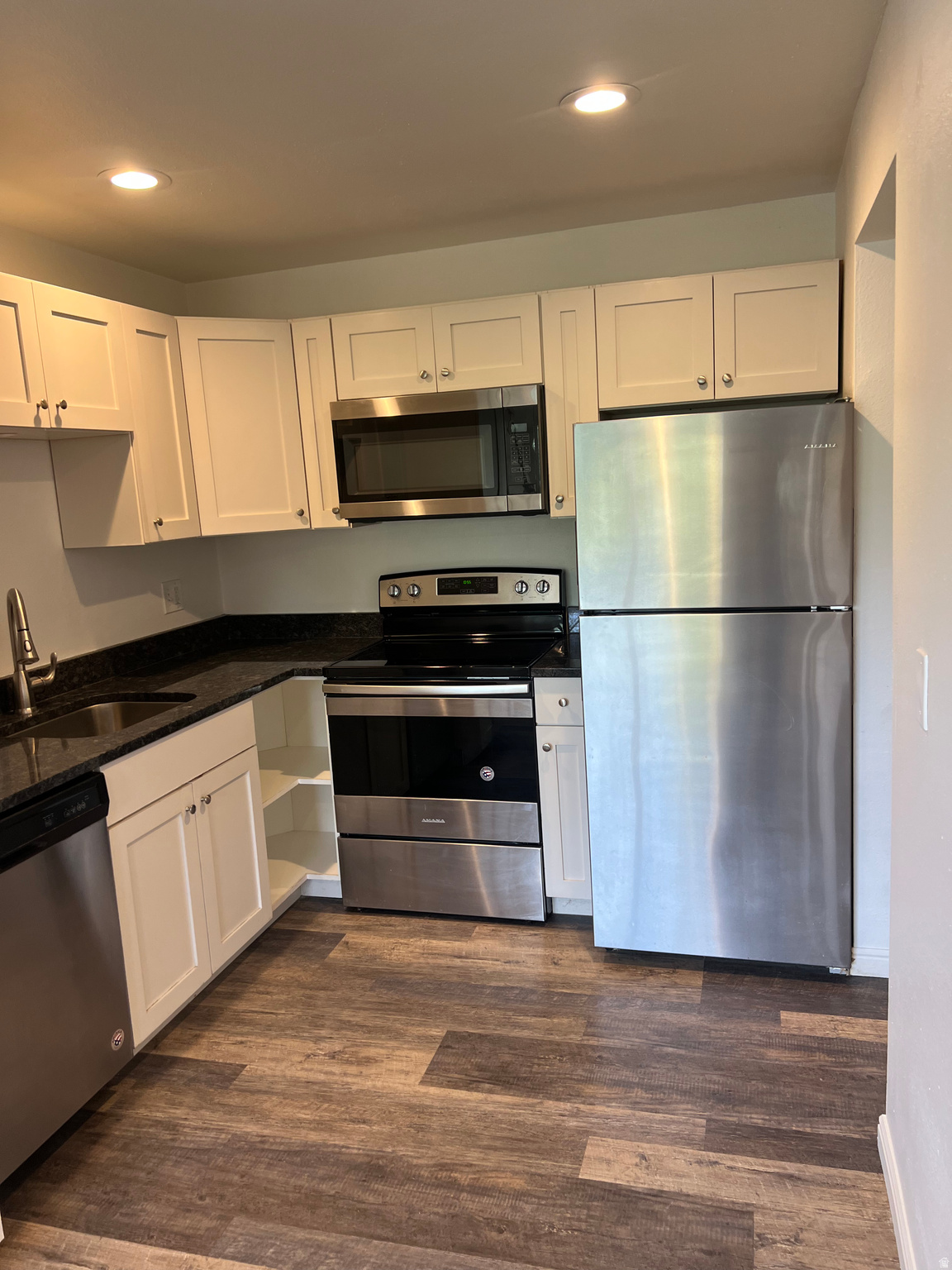 PLAT B - Residential Lease