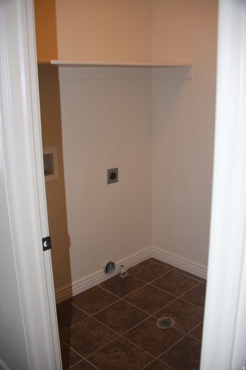 UINTAH SHADOWS - Residential Income