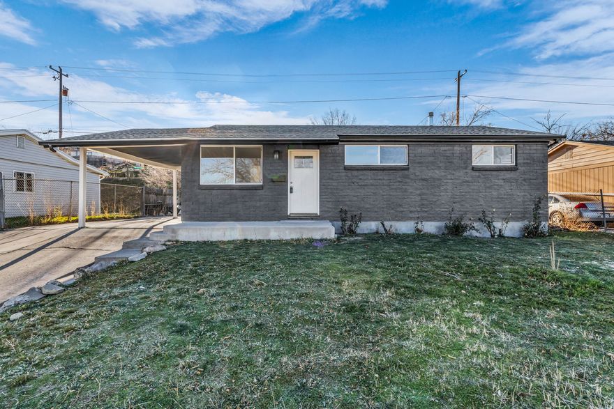CHECK OUT THIS UPDATED RAMBLER! PRIMARY BEDROOM W/ WALK IN CLOSET AND BATHROOM. UPDATED HARDWOOD FLOORS, TILE, BATHROOMS, CARPET, HARDWARE, WINDOWS, DOORS, KITCHEN W/ ISLAND AND SO MUCH MORE. CLOSE TO THE OLYMPIC OVAL. BUYER TO VERIFY INFO. OWNER/ AGENT