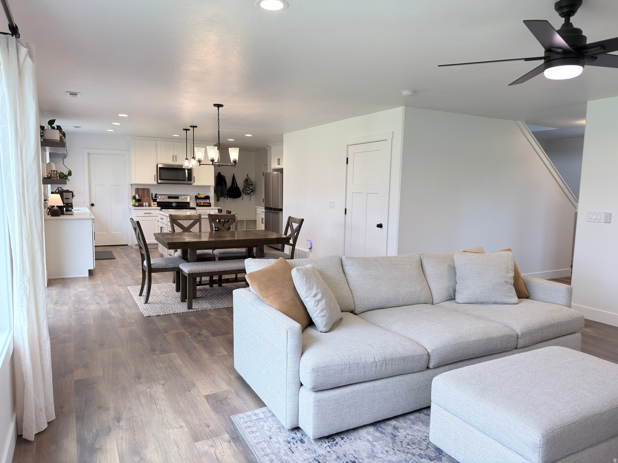 HOBBS PARKINSON RD - Residential