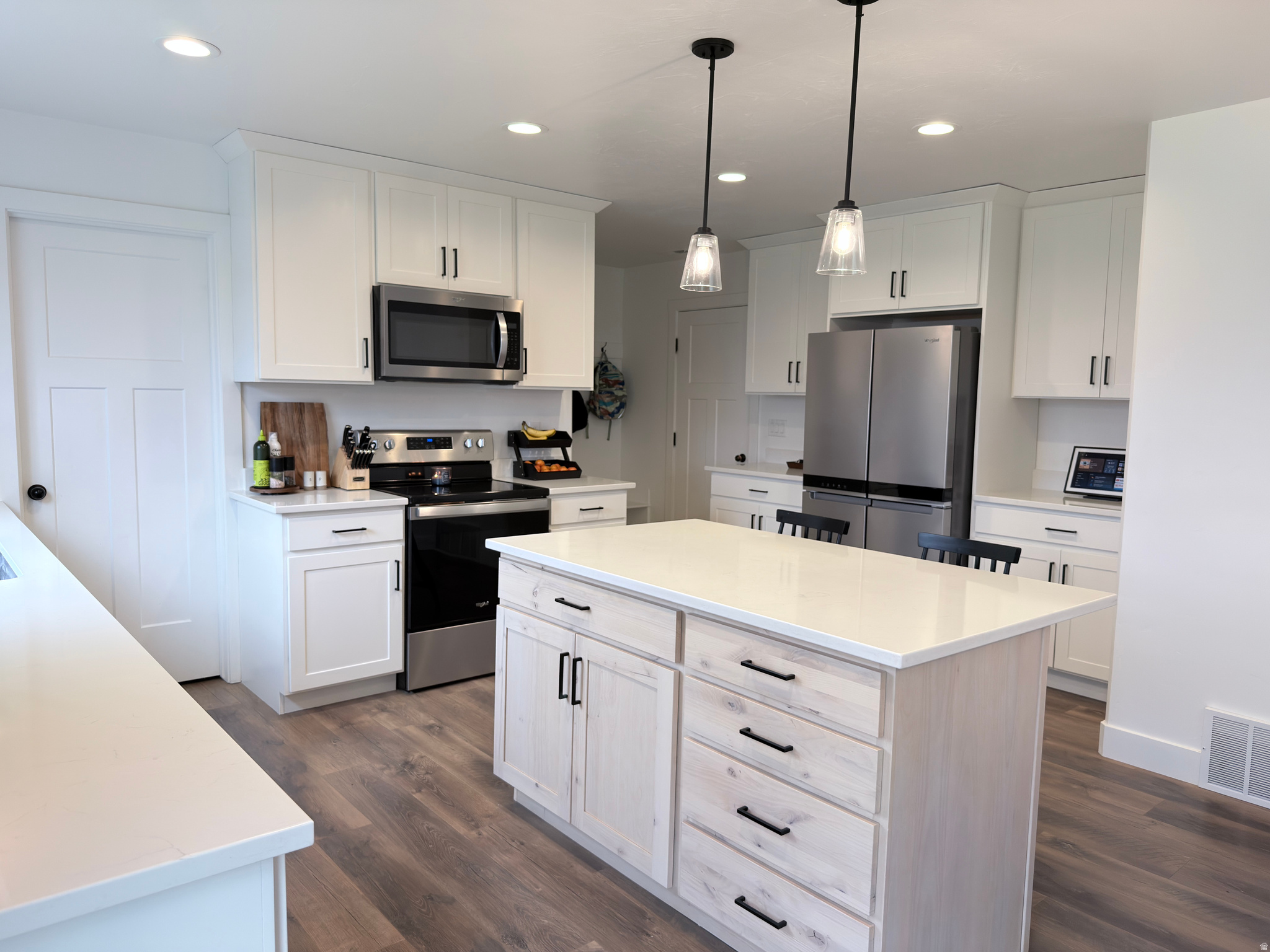 HOBBS PARKINSON RD - Residential