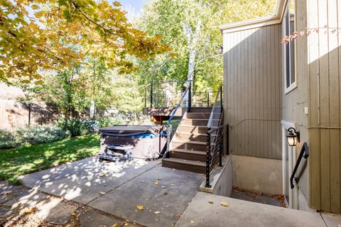 Tiny photo for 3411 E ENCHANTED VIEW DR S, Cottonwood Heights, UT 84121 (MLS # 2120459)