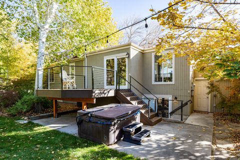 Tiny photo for 3411 E ENCHANTED VIEW DR S, Cottonwood Heights, UT 84121 (MLS # 2120459)