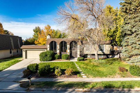 Tiny photo for 3411 E ENCHANTED VIEW DR S, Cottonwood Heights, UT 84121 (MLS # 2120459)