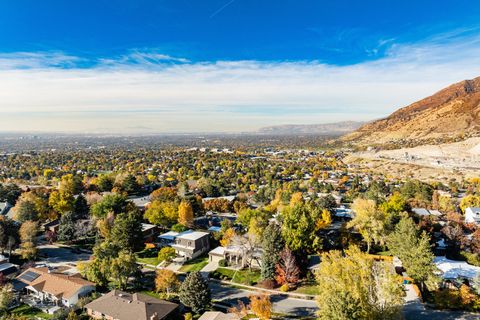Tiny photo for 3411 E ENCHANTED VIEW DR S, Cottonwood Heights, UT 84121 (MLS # 2120459)