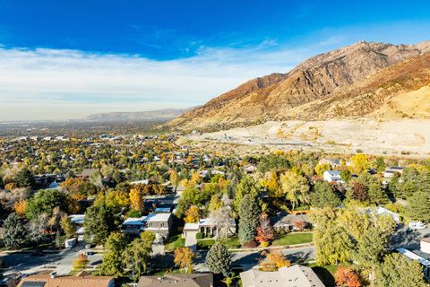 Tiny photo for 3411 E ENCHANTED VIEW DR S, Cottonwood Heights, UT 84121 (MLS # 2120459)