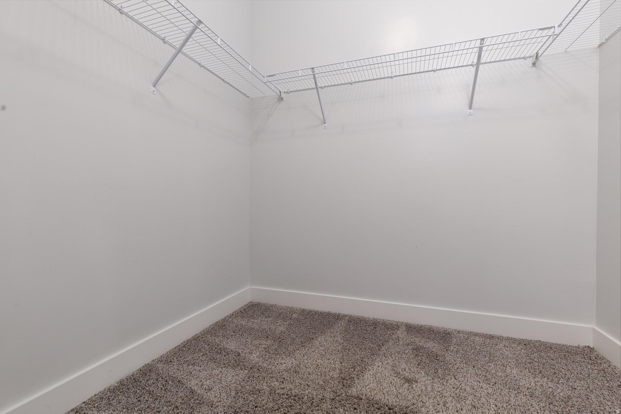 LAKEFRONT - Residential