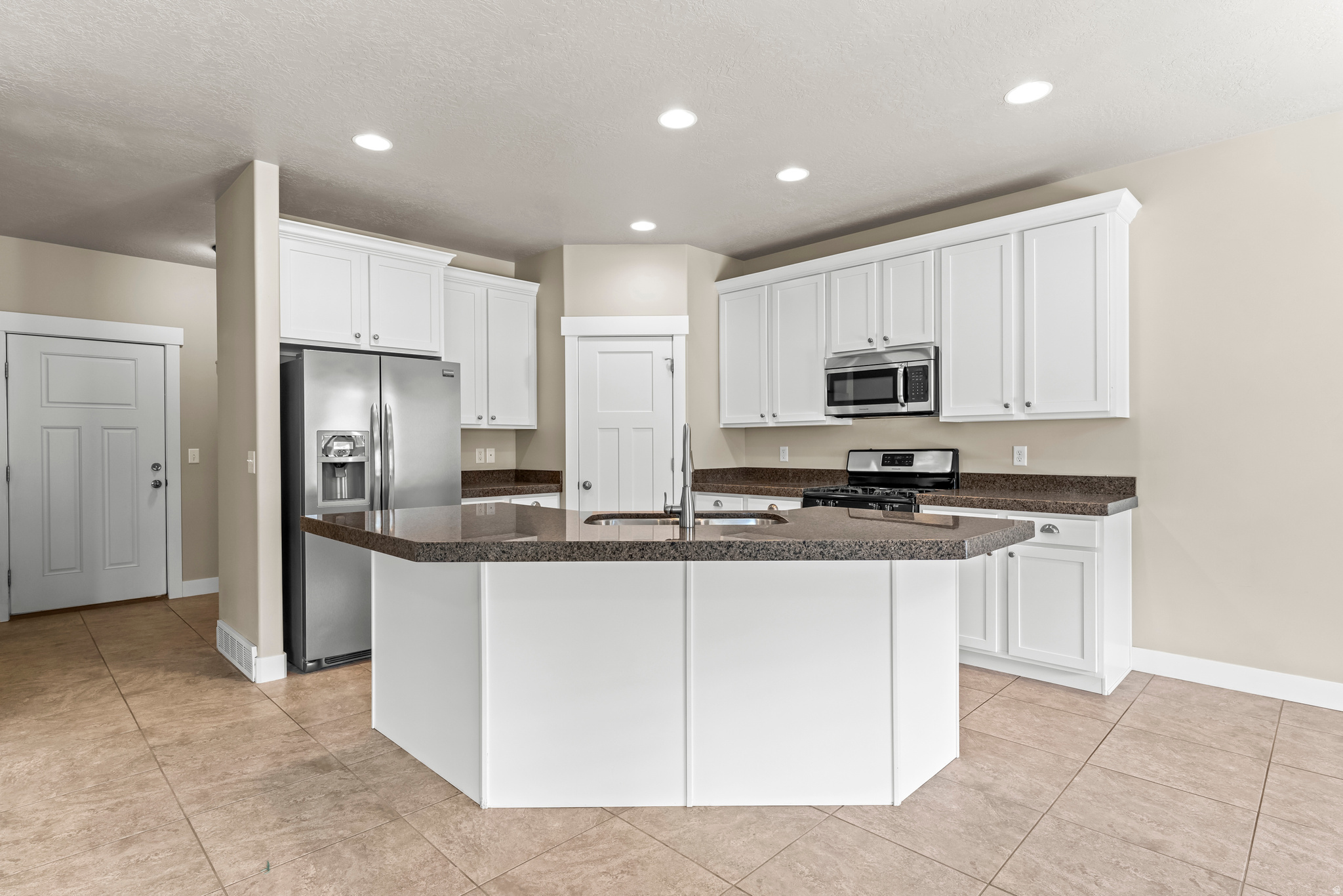 CREEKSIDE RETIREMENT - Residential