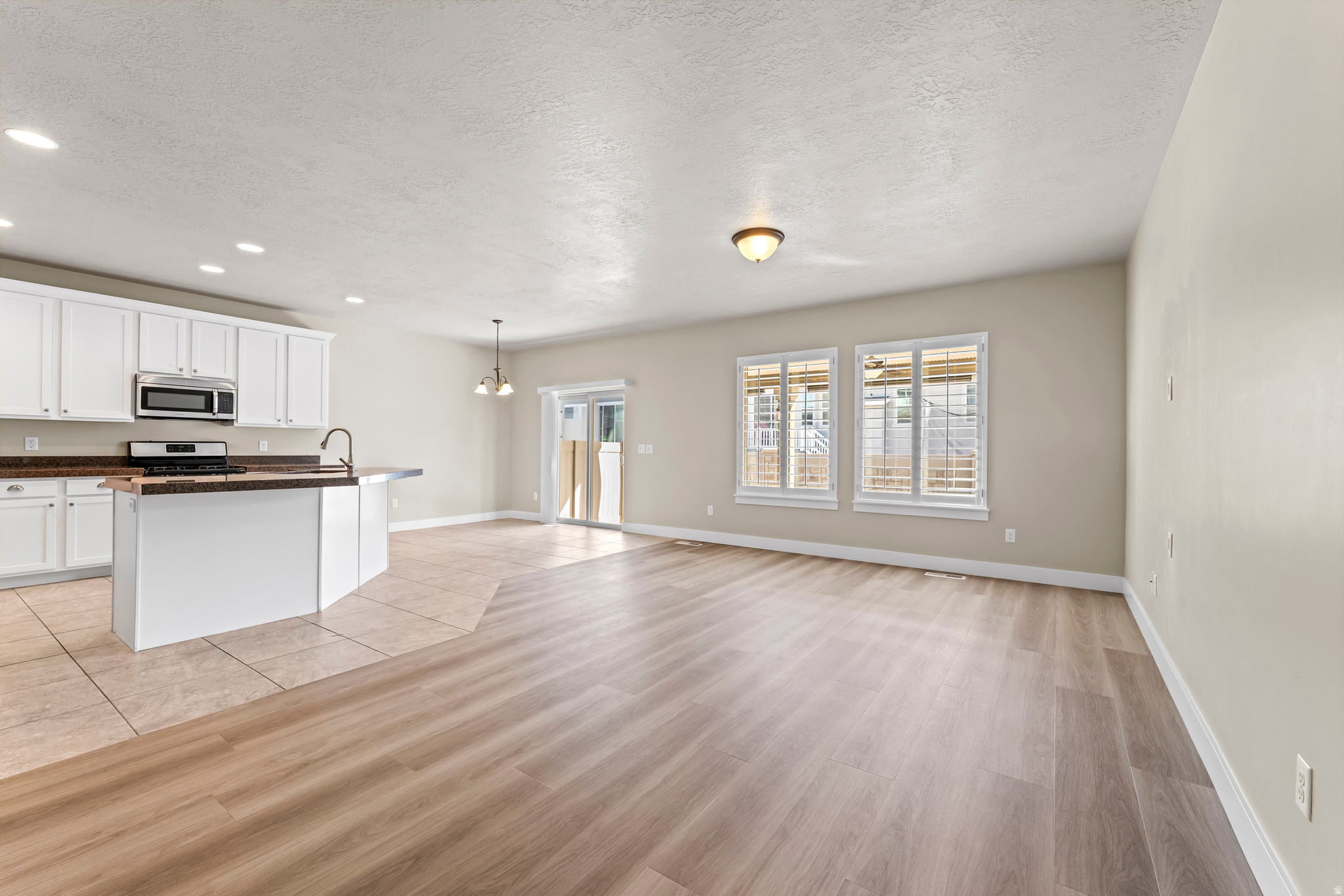 CREEKSIDE RETIREMENT - Residential