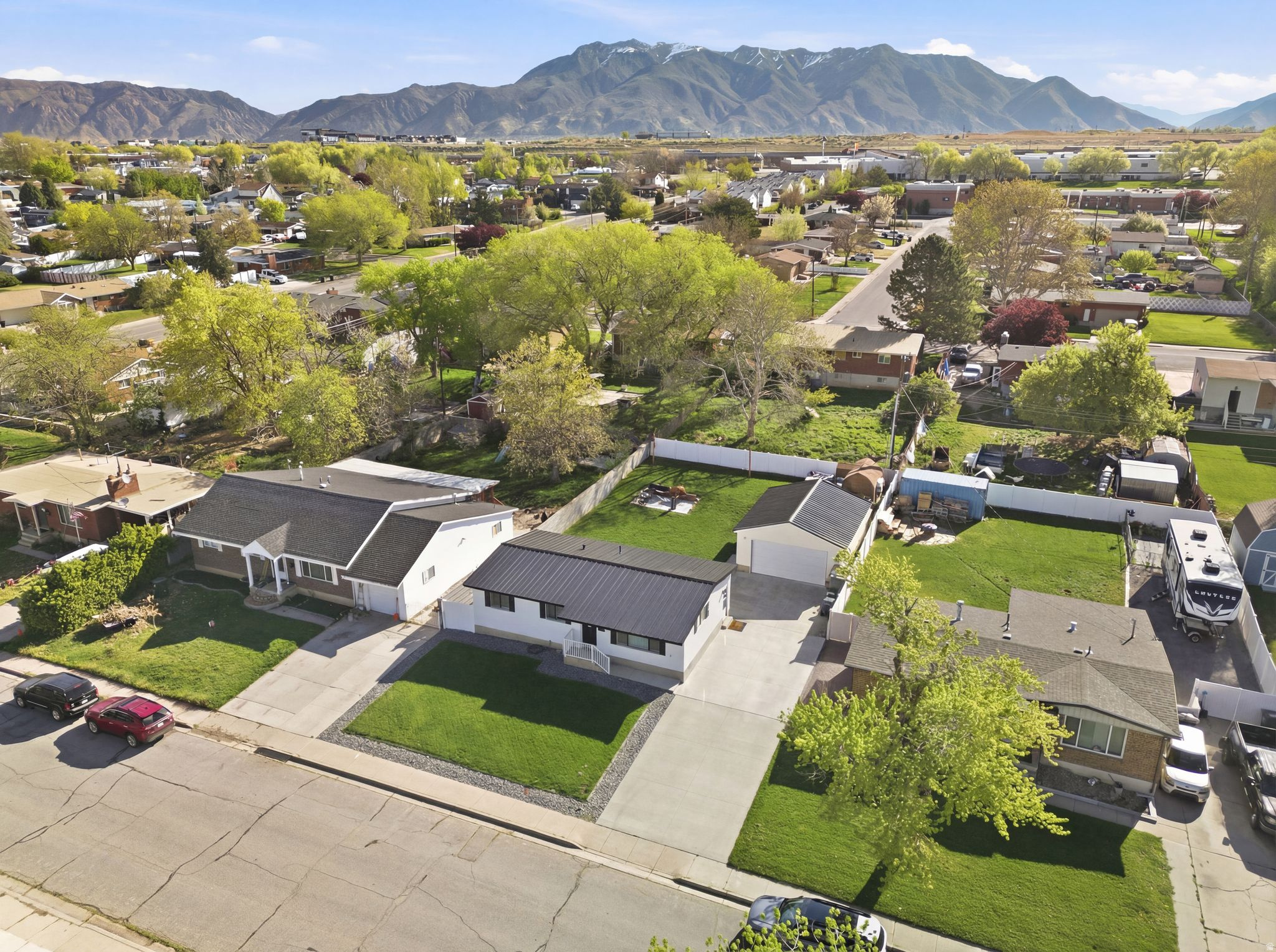 SUNSET DALE - Residential