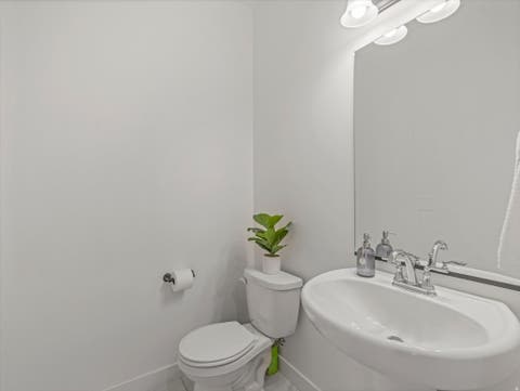 Tiny photo for 629 N AUTUMN ASH CIR W, Kaysville, UT 84037 (MLS # 2179744)