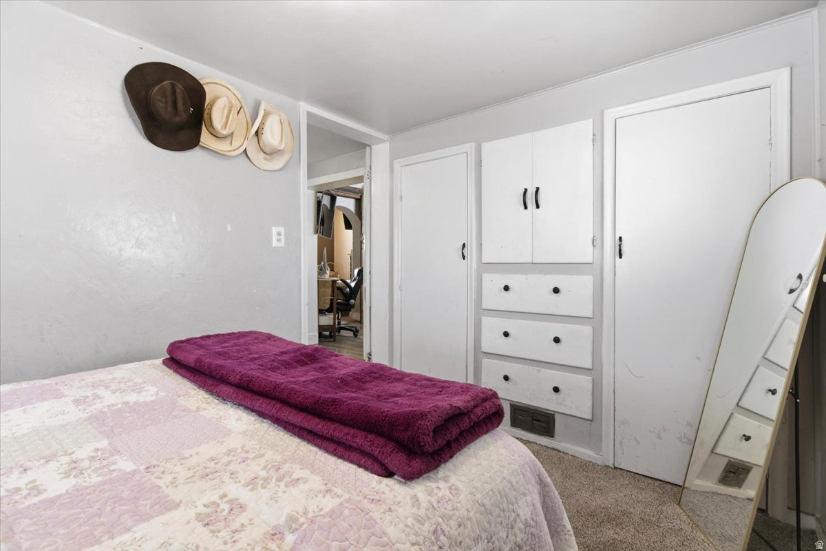 COUNTRY ROAD HAVEN - Residential