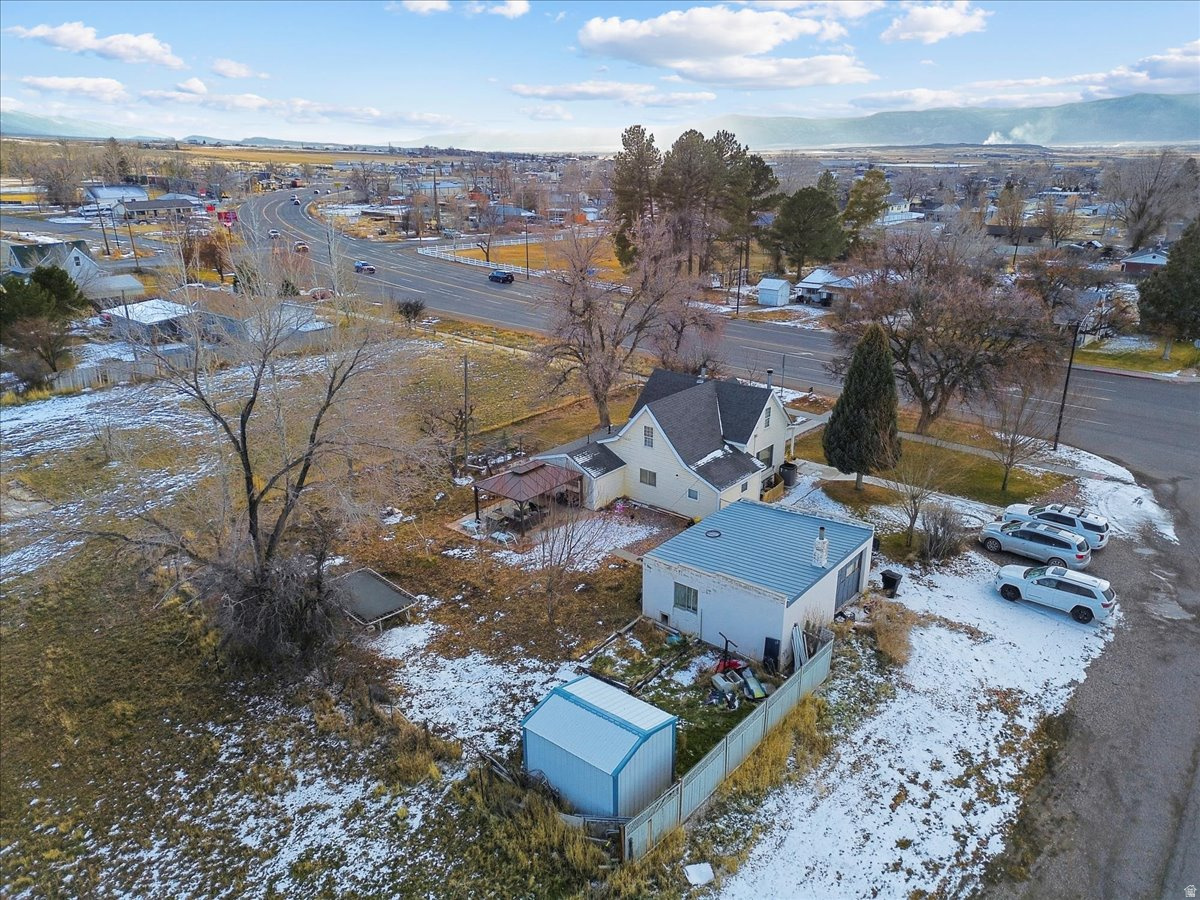 COUNTRY ROAD HAVEN - Residential