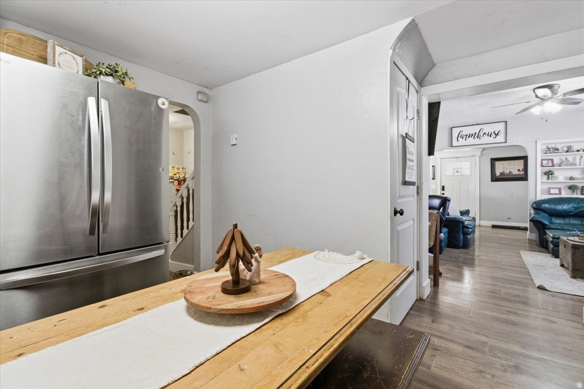 COUNTRY ROAD HAVEN - Residential