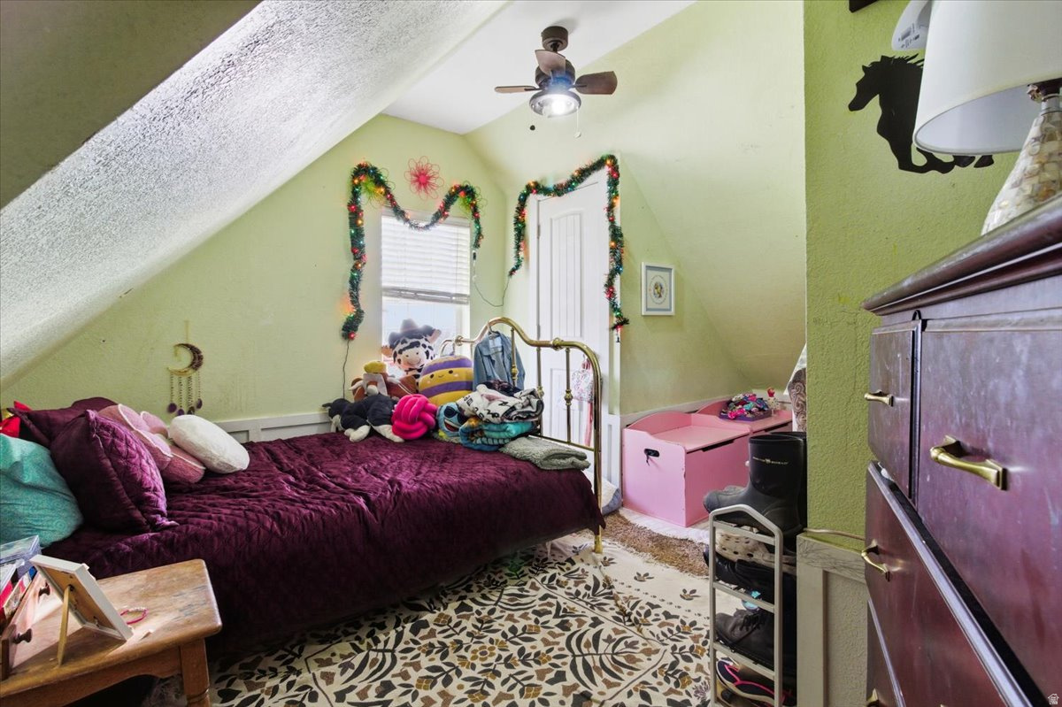 COUNTRY ROAD HAVEN - Residential