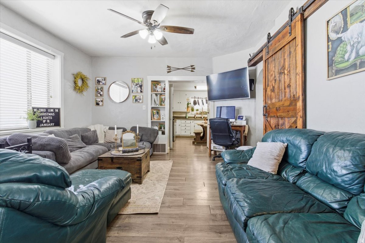 COUNTRY ROAD HAVEN - Residential