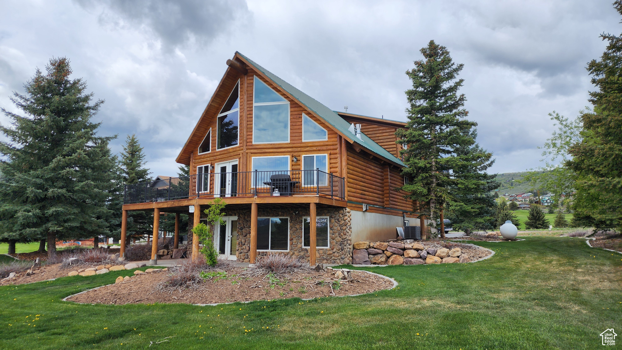 2568 Foxridge Dr, Garden City, Utah image 3