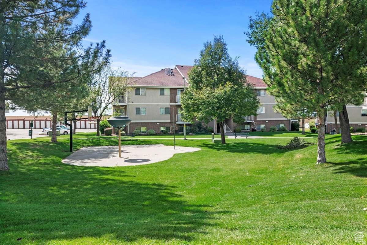 STONEBROOK CONDO - Residential
