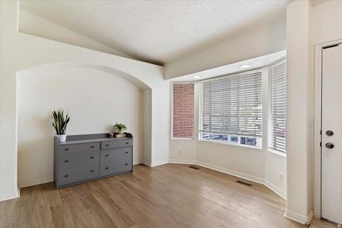 Tiny photo for 1433 W PEBBLECREEK DR, Layton, UT 84041 (MLS # 2147003)