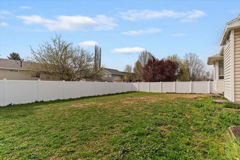 Tiny photo for 1433 W PEBBLECREEK DR, Layton, UT 84041 (MLS # 2147003)