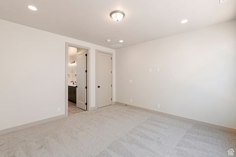 Tiny photo for 1641 N HORIZON PKWY #118, Washington, UT 84780 (MLS # 2100505)