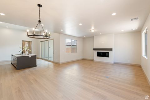 Tiny photo for 1641 N HORIZON PKWY #118, Washington, UT 84780 (MLS # 2100505)