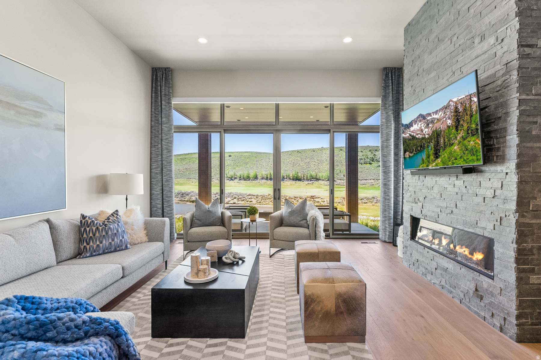 DOUBLE DEER COTTAGES - Residential