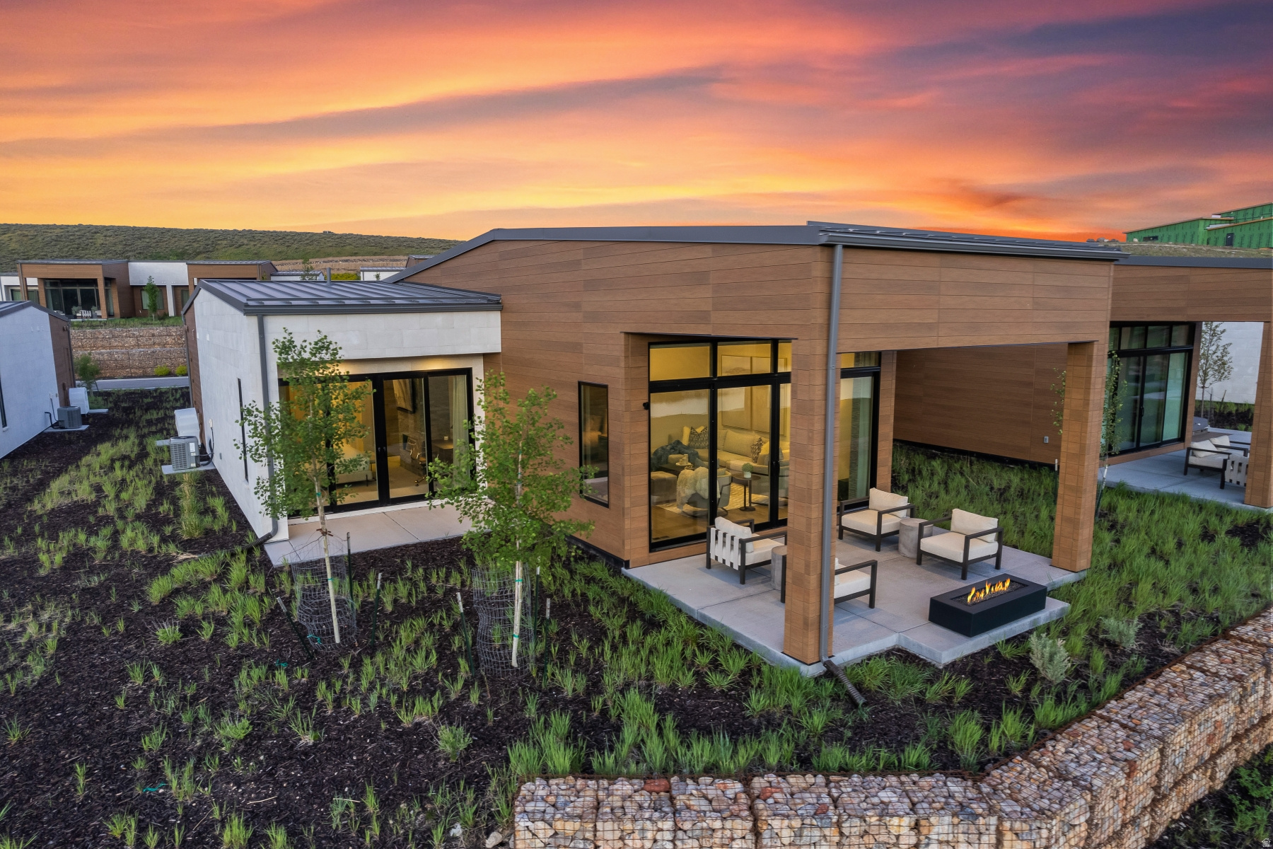 DOUBLE DEER COTTAGES - Residential