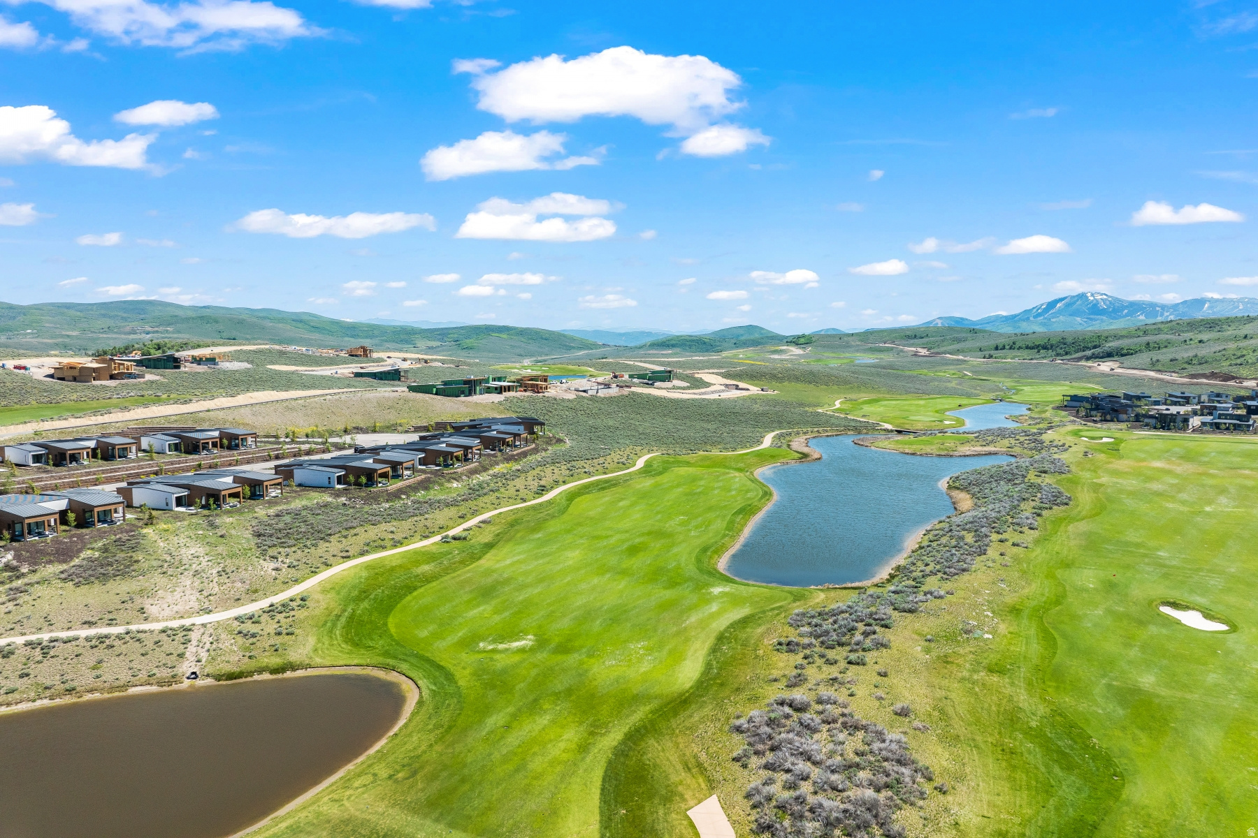 DOUBLE DEER COTTAGES - Residential