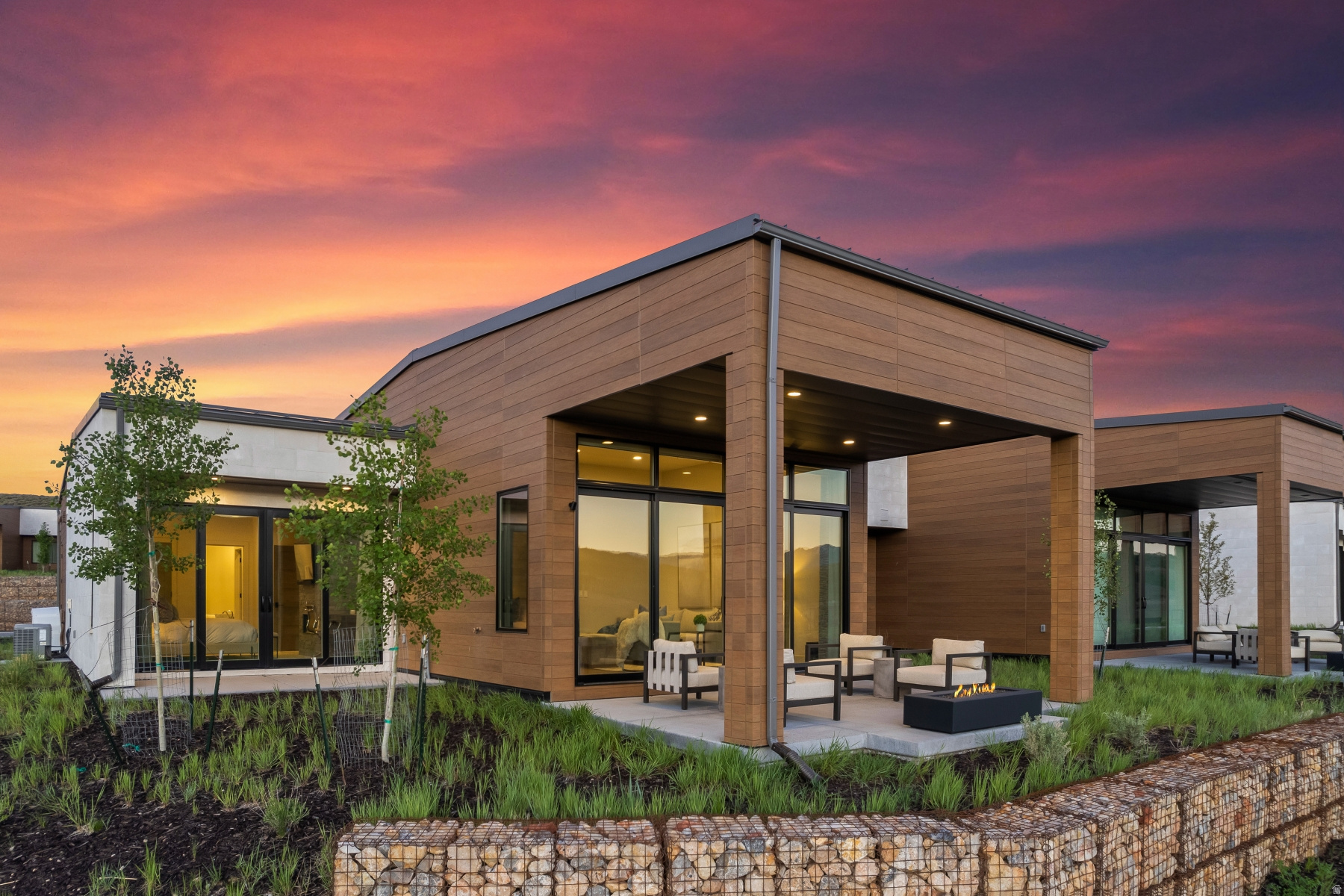 DOUBLE DEER COTTAGES - Residential