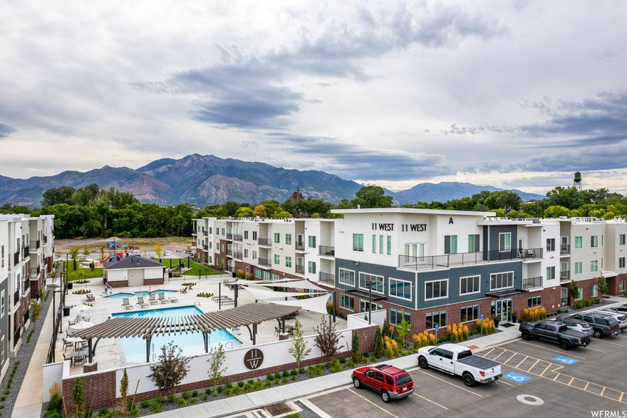 Find out more about our community by visiting www.11westapts.com/