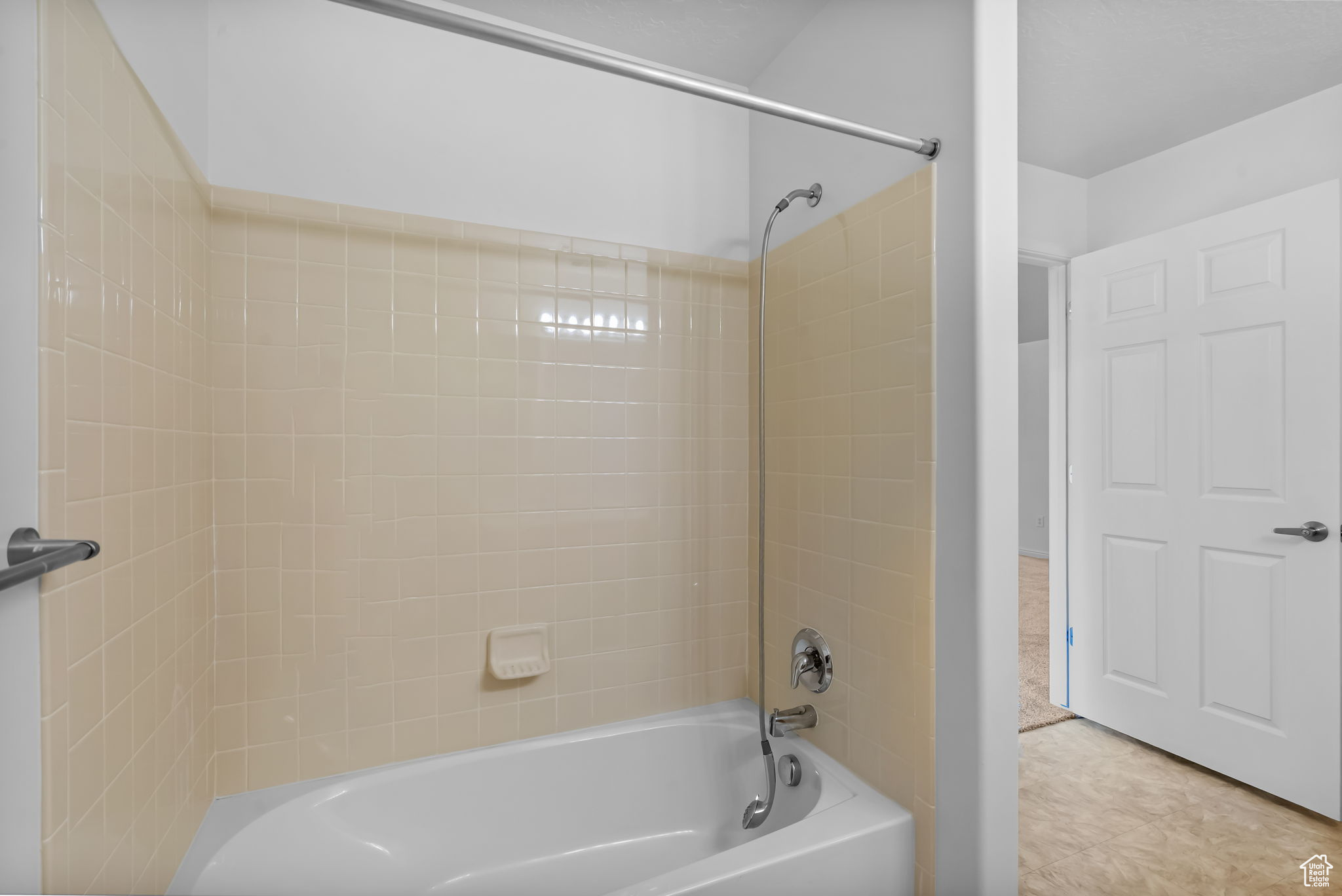 WILLOW PARK VILLAS - Residential