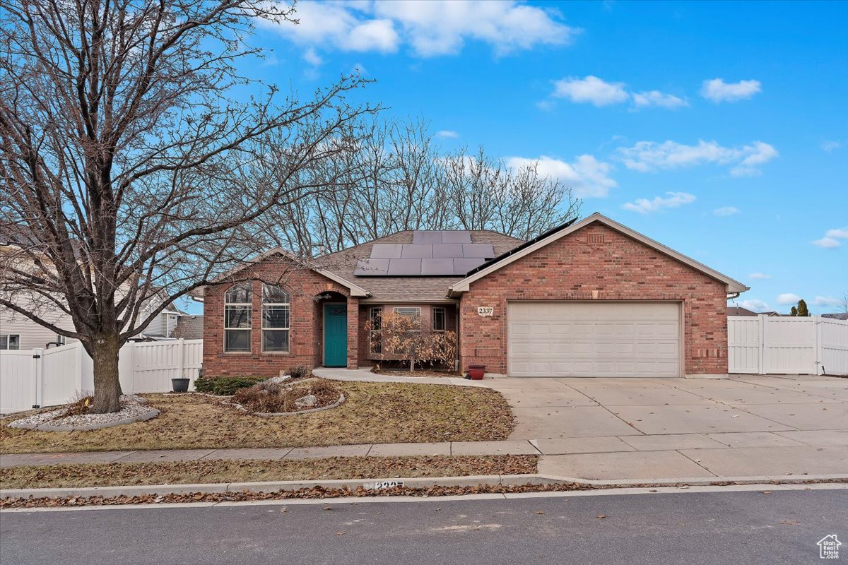 ANTELOPE HILL - Residential