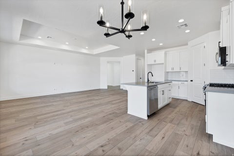 Tiny photo for 4648 W 2870 S, Hurricane, UT 84737 (MLS # 2183654)
