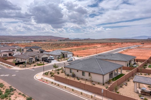 Tiny photo for 4648 W 2870 S, Hurricane, UT 84737 (MLS # 2183654)