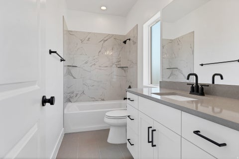Tiny photo for 4648 W 2870 S, Hurricane, UT 84737 (MLS # 2183654)