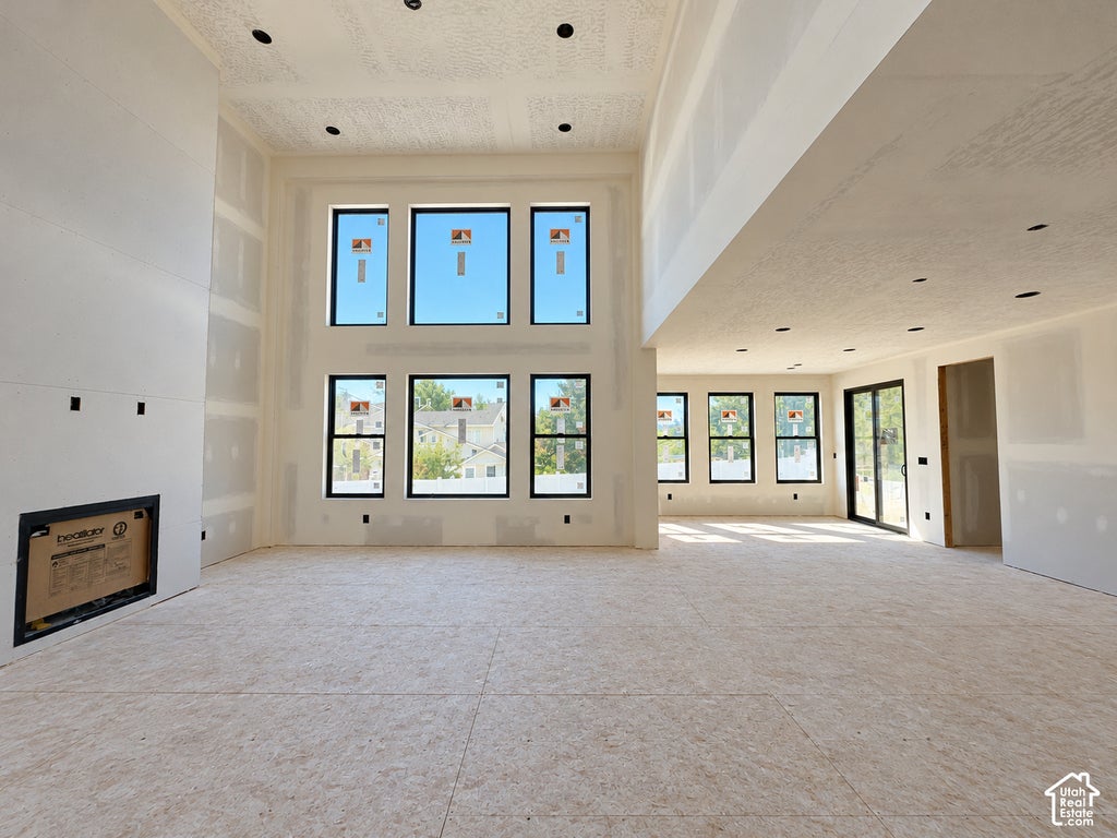 Photo of 7 E 1500 S, Farmington, UT 84025 (MLS # 2192190)