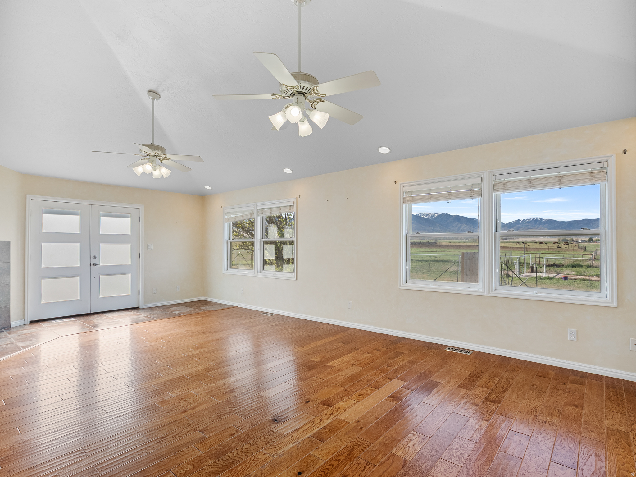 BUZIANIS RANCHETTES - Residential