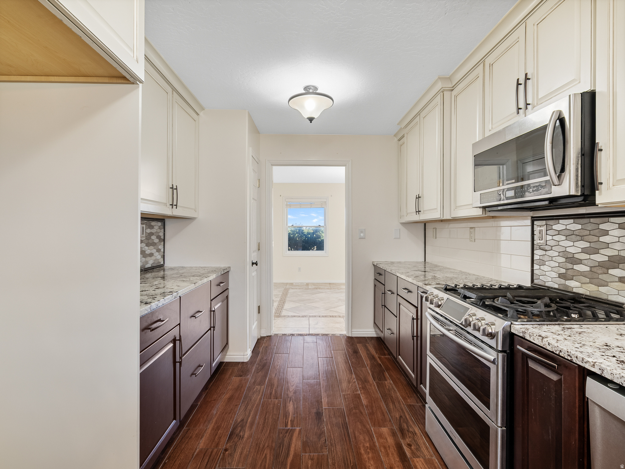 BUZIANIS RANCHETTES - Residential