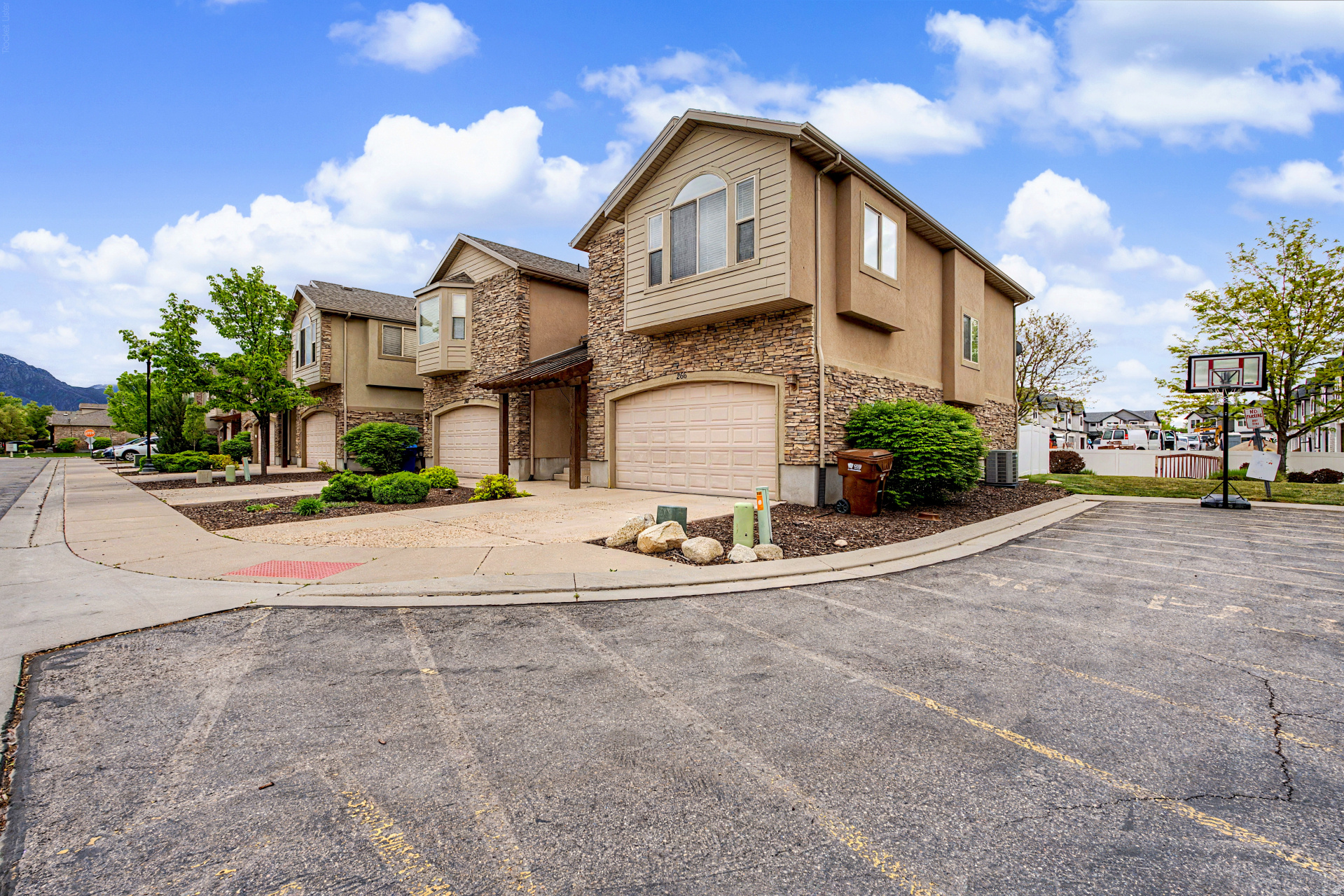 TWIN BRIDGES PUD - Residential