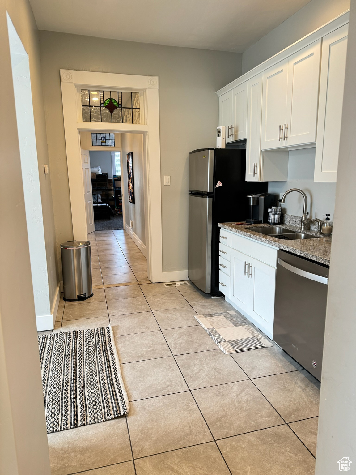 COUNTRY ESTATES - Residential