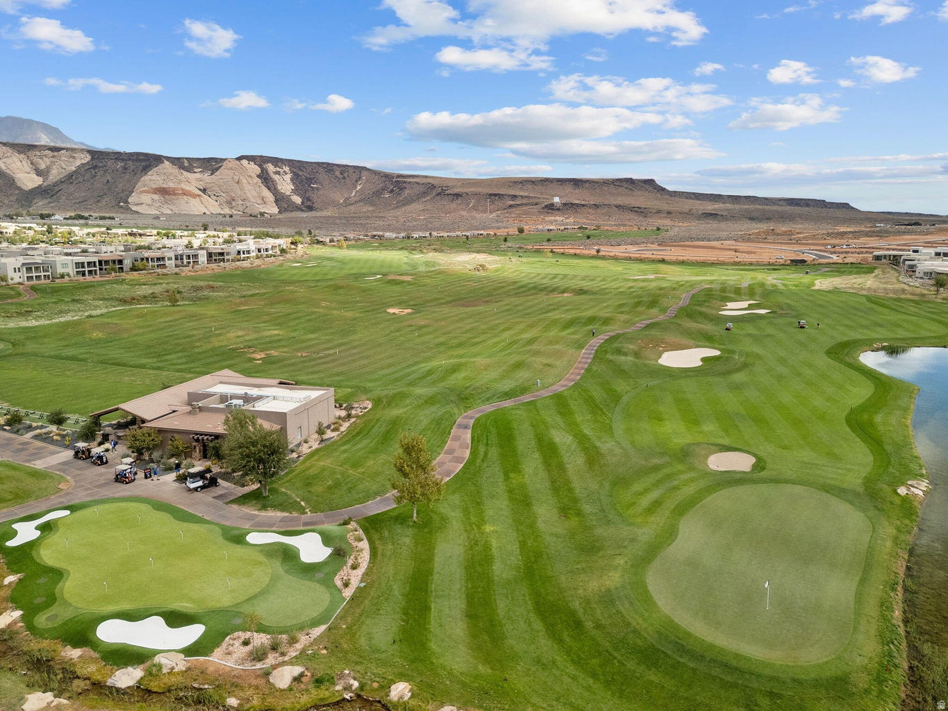 ESCAPES AT THE LEDGES PH 4 - Residential