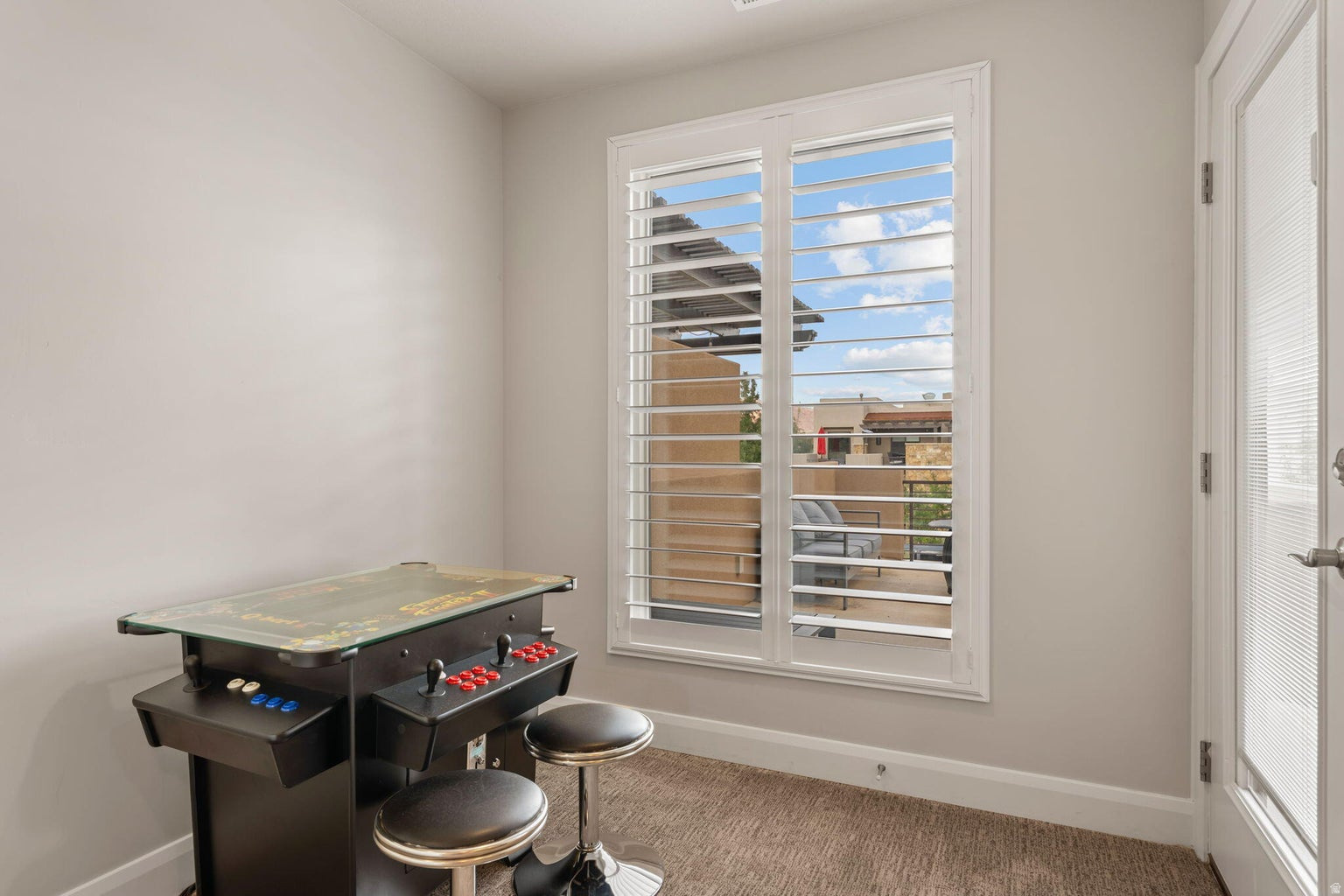 ESCAPES AT THE LEDGES PH 4 - Residential