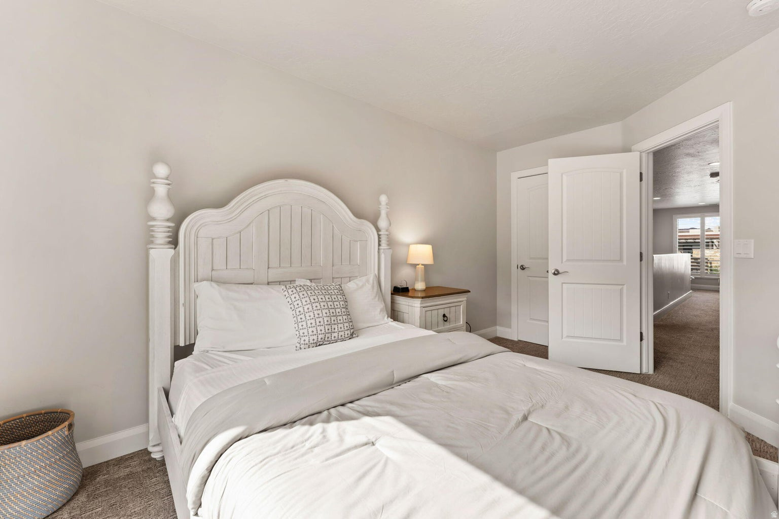 ESCAPES AT THE LEDGES PH 4 - Residential